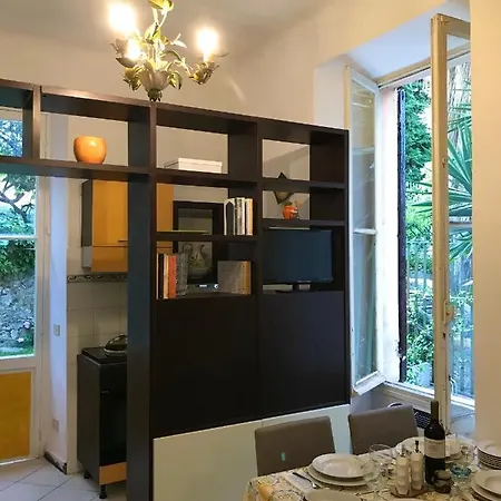 Casalimoni Apartman Imperia